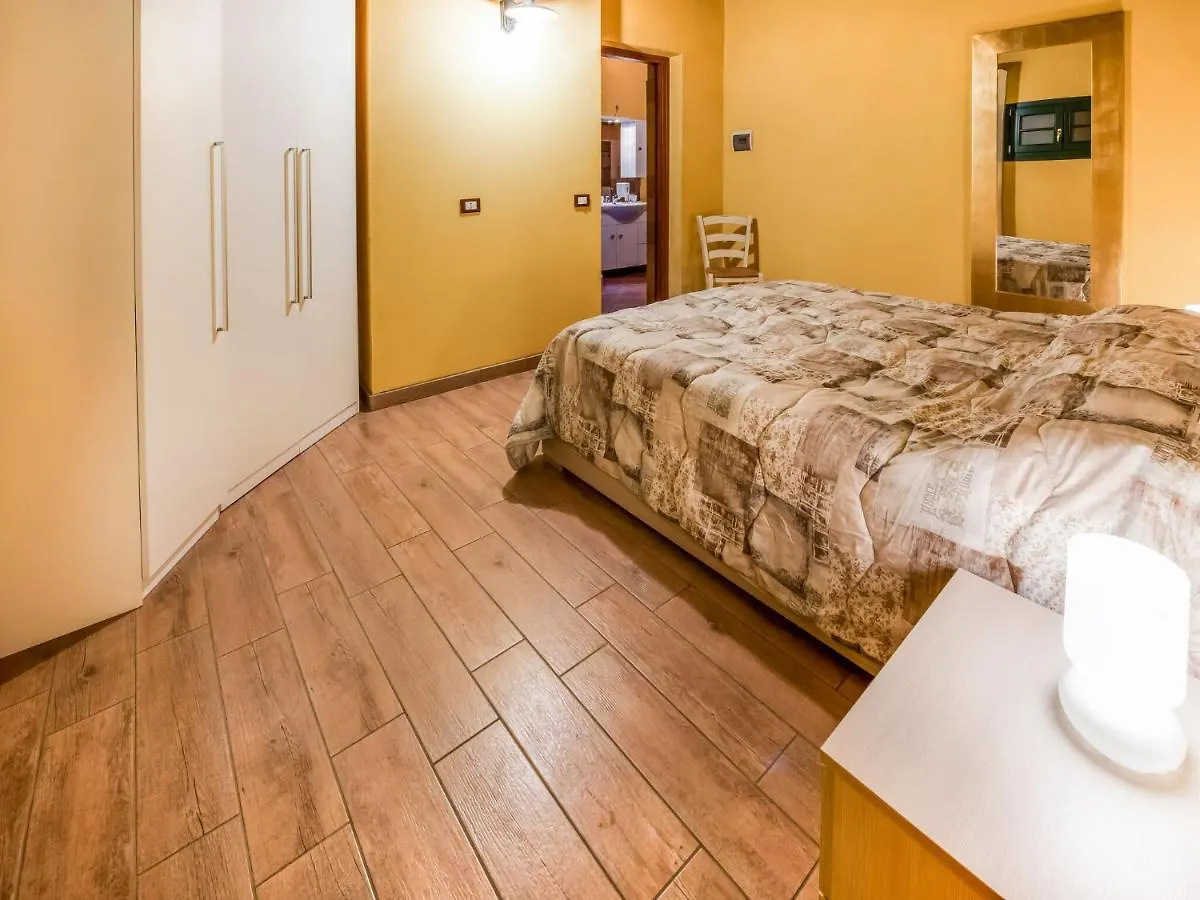 Cozy Chalet At Marone Lake Lombardy With Pool