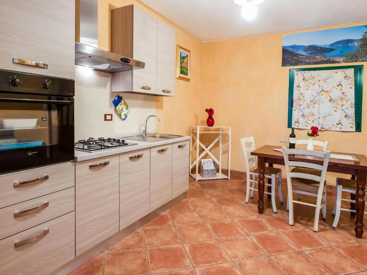 Cozy Chalet At Marone Lake Lombardy With Pool